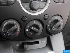 2012款 劲翔三厢 1.5L 手动 炫动时尚版