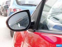 2012款 两厢 1.3L 自动 炫动标准版