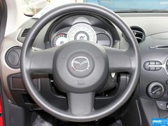 2012款 两厢 1.3L 自动 炫动标准版