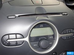 2012款 两厢 1.3L 自动 炫动标准版
