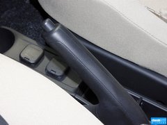 2012款 两厢 1.3L 自动 炫动标准版