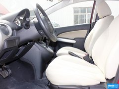 2012款 两厢 1.3L 自动 炫动标准版