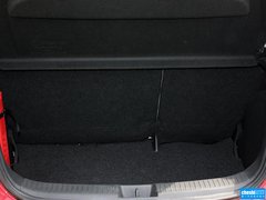 2012款 两厢 1.3L 自动 炫动标准版