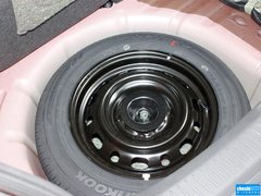 2012款 两厢 1.3L 自动 炫动标准版