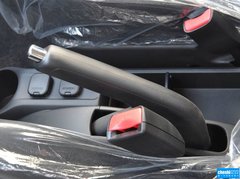 2012款 两厢 1.5L 手动 炫动超值版