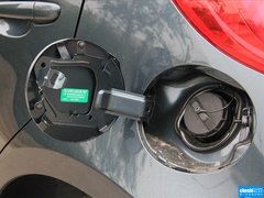 2012款 两厢 1.5L 自动 炫动超值版