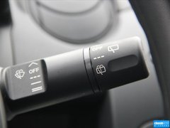 2012款 两厢 1.5L 自动 炫动超值版