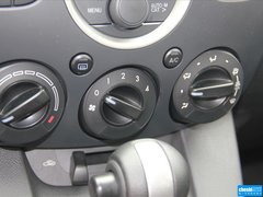 2012款 两厢 1.5L 自动 炫动超值版