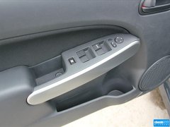 2012款 两厢 1.5L 自动 炫动超值版