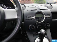 2012款 两厢 1.5L 自动 炫动超值版