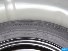 2012款 两厢 1.5L 自动 炫动超值版