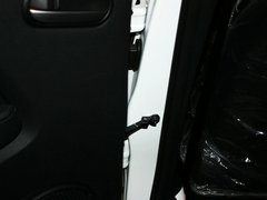 2012款 两厢 1.5L 自动 炫动豪华版