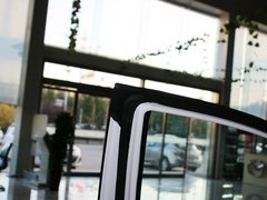 2012款 两厢 1.5L 自动 炫动豪华版
