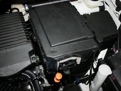 2012款 两厢 1.5L 自动 炫动豪华版