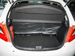 2012款 两厢 1.5L 自动 炫动豪华版