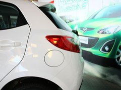 2012款 两厢 1.5L 自动 炫动豪华版