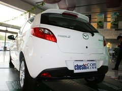 2012款 两厢 1.5L 自动 炫动豪华版