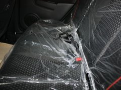 2012款 两厢 1.5L 自动 炫动豪华版