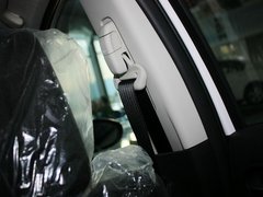 2012款 两厢 1.5L 自动 炫动豪华版