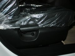 2012款 两厢 1.5L 自动 炫动豪华版