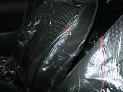 2012款 两厢 1.5L 自动 炫动豪华版