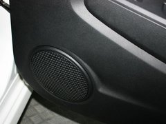 2012款 两厢 1.5L 自动 炫动豪华版