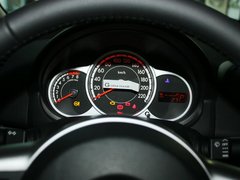 长安马自达  Mazda2两厢 1.5AT 方向盘后方仪表盘