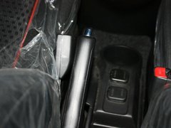 2012款 两厢 1.5L 自动 炫动豪华版