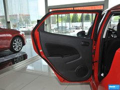 2012款 两厢 1.5L 自动 炫动豪华版