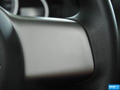 2012款 两厢 1.5L 自动 炫动豪华版