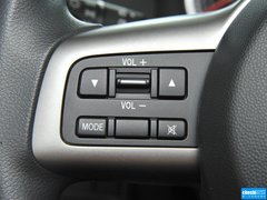 2012款 两厢 1.5L 自动 炫动豪华版