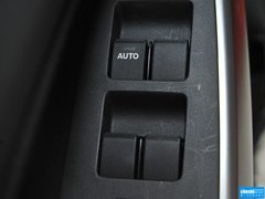 2012款 两厢 1.5L 自动 炫动豪华版