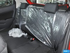 2012款 两厢 1.5L 自动 炫动豪华版