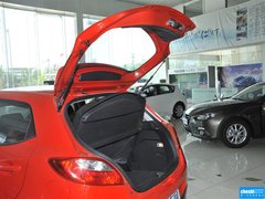 2012款 两厢 1.5L 自动 炫动豪华版