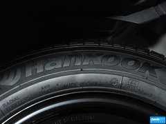 2012款 两厢 1.5L 自动 炫动豪华版