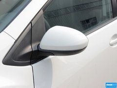 2012款 两厢 1.5L 自动 炫动豪华版