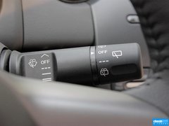 2012款 两厢 1.5L 自动 炫动豪华版