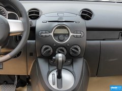 2012款 两厢 1.5L 自动 炫动豪华版