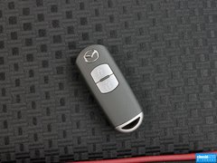 2012款 两厢 1.5L 自动 炫动豪华版