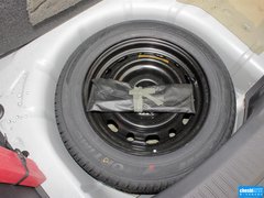 2012款 两厢 1.5L 自动 炫动豪华版