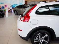 沃尔沃C30 2013款 2.0L DCT 炫动款