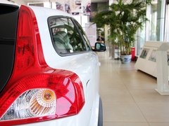 2013款 2.0L DCT 炫动款