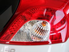 2013款 2.0L DCT 炫动款