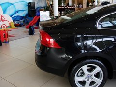 2013款 2.0T 自动 智雅版