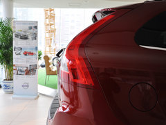 2013款 2.0T 自动 智雅版 5座