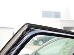 2013款 3.0T 自动 AWD舒适版 5座