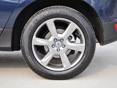 2013款 3.0T 自动 AWD舒适版 5座