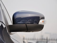 2013款 3.0T 自动 AWD舒适版 5座