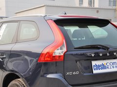 2013款 3.0T 自动 AWD舒适版 5座