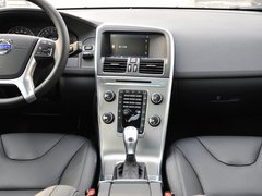 2013款 3.0T 自动 AWD舒适版 5座